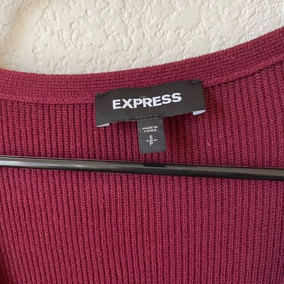 Express Sweater - Picture 2 of 5
